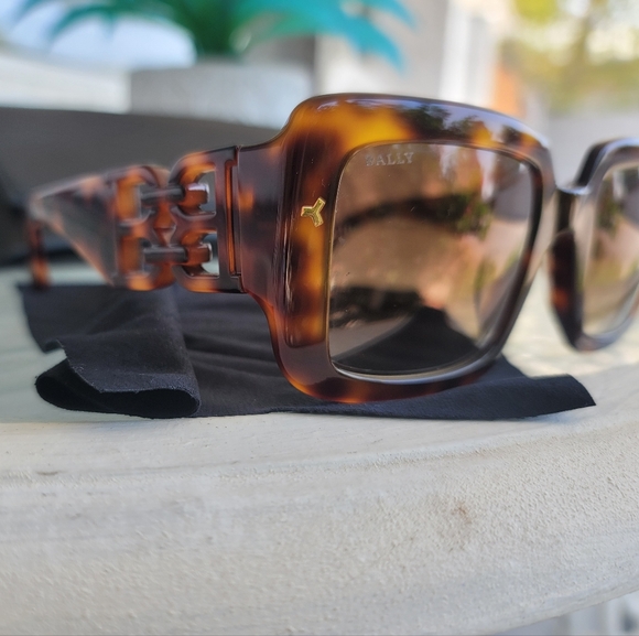 Bally Women's BB Logo Sunglasses - Picture 6 of 12